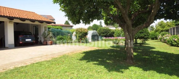 5 bedrooms Villa in La Loggia, Italy No. 278030 22