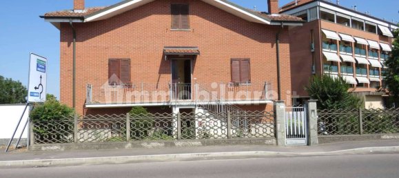 5 bedrooms Villa in La Loggia, Italy No. 278030 9