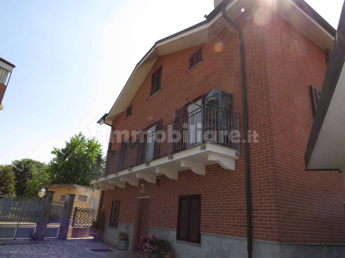 5 bedrooms Villa in La Loggia, Italy No. 278030