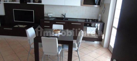 1 chambre Appartement à Gerenzano, Italy No. 350979 4