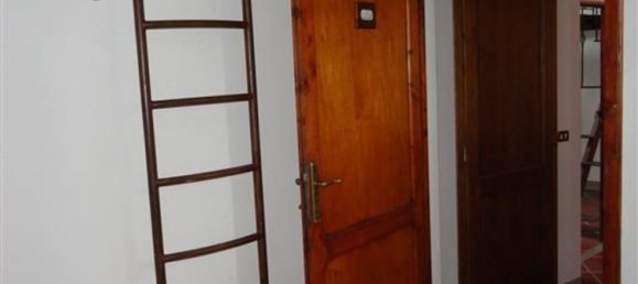 3 rooms Apartment in San Gimignano, Italy No. 89598 14