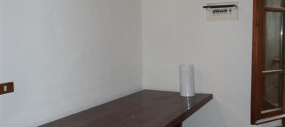 3 rooms Apartment in San Gimignano, Italy No. 89598 3