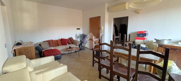 2 bedrooms Apartment in Agliana, Italy No. 300055 5