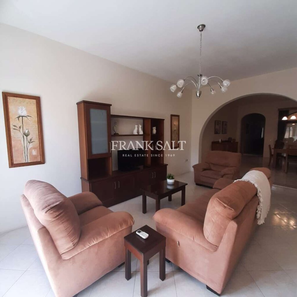 Apartamento de 3 dormitorios en Victoria, Malta No. 5857