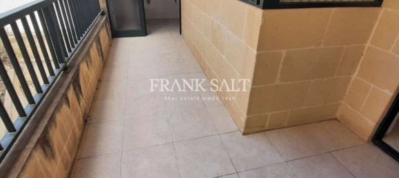 Apartamento de 3 dormitorios en Victoria, Malta No. 5857 6