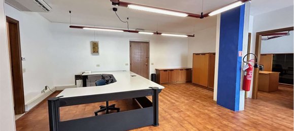 2 bedrooms Office in Pergine Valsugana, Italy No. 114446 2