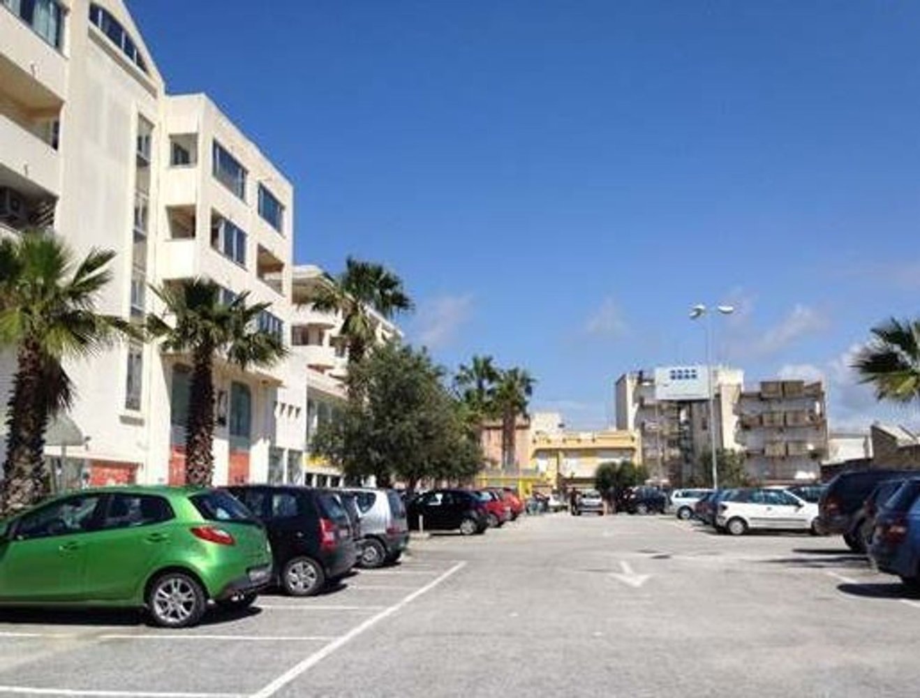 Büro in Marsala, Italy 65m², Nr. 256149