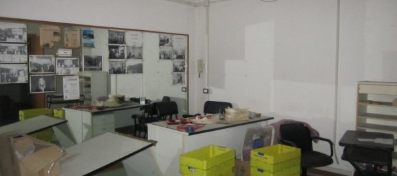  عقار تجاري في Giugliano in Campania, Italy 130متر مربع رقم 87443 3