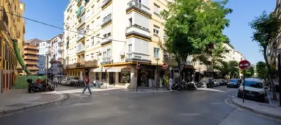 102m² Commercial property in Granada, Spain No. 147860 11