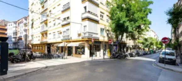 102m² Commercial property in Granada, Spain No. 147860 9