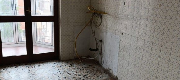 Apartamento de 5 habitaciónes en Asti, Italy No. 300787 2