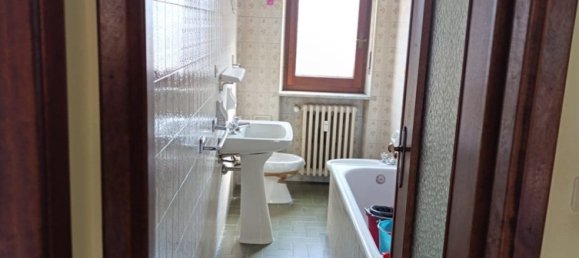Apartamento de 5 habitaciónes en Asti, Italy No. 300787 9
