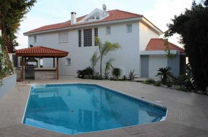 7 bedrooms House in Mouttagiaka, Cyprus No. 10659