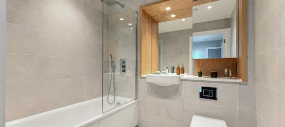 1 bedroom Apartment in London, United Kingdom No. 9642 6