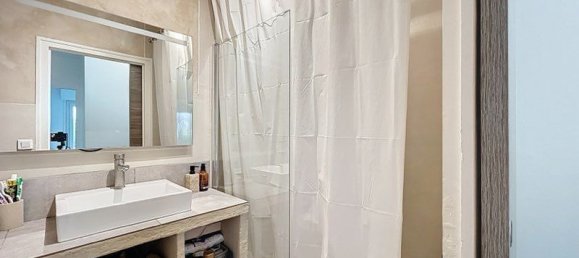 1 bedroom Apartment in Saint-Julien-en-Genevois, France No. 290611 3