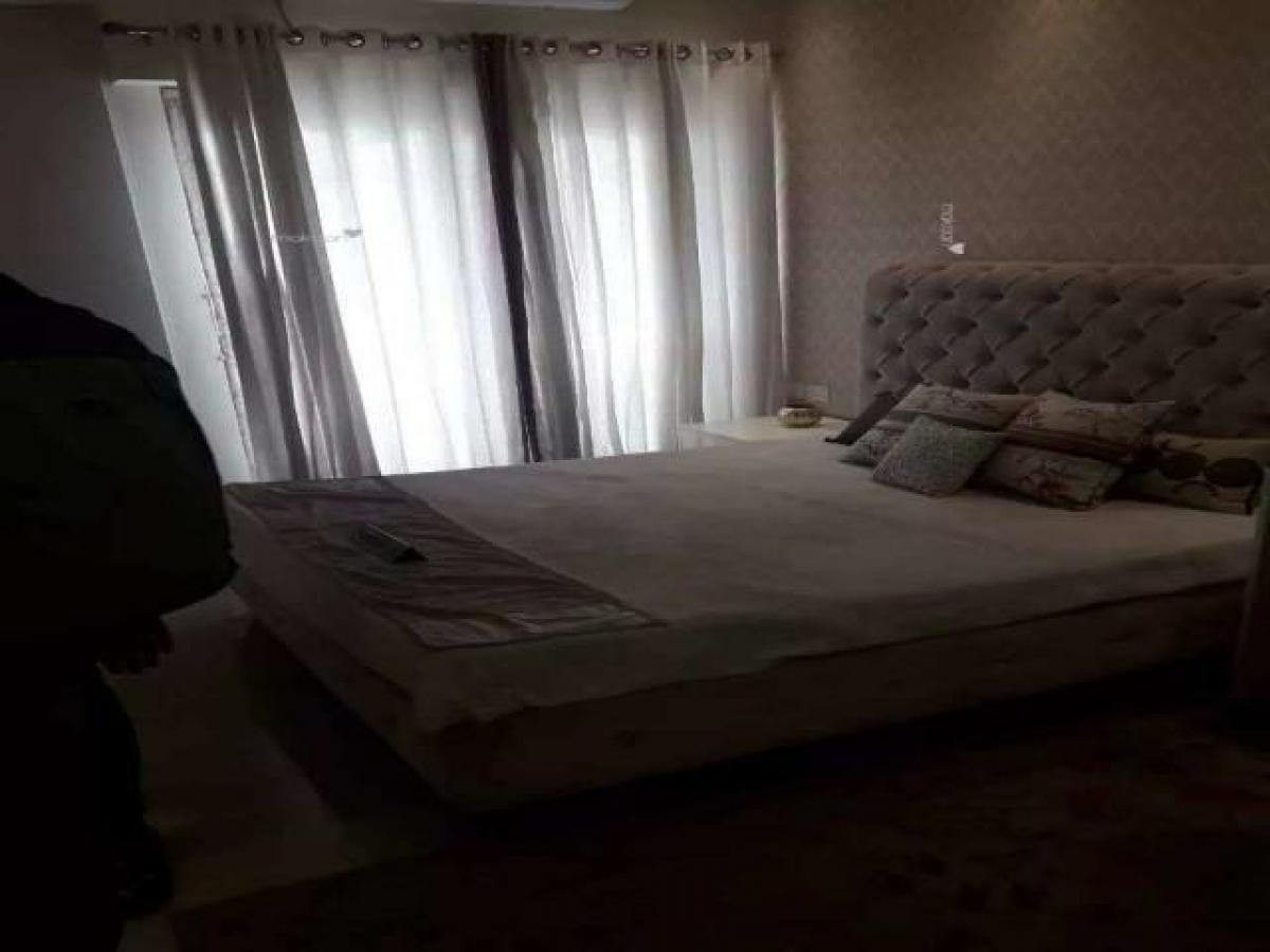 2 Schlafzimmer Haus in Noida, India, Nr. 4897