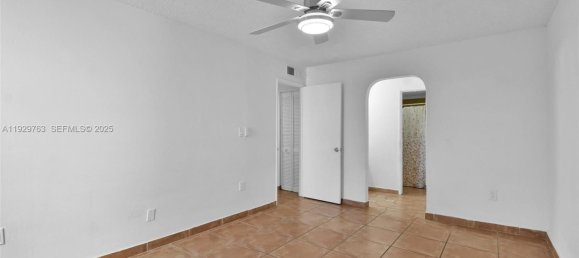 2 Schlafzimmer Gewerbliche Immobilien in Miami, USA, Nr. 614729 8