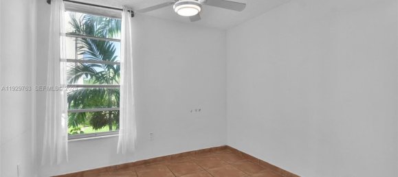 2 Schlafzimmer Gewerbliche Immobilien in Miami, USA, Nr. 614729 10