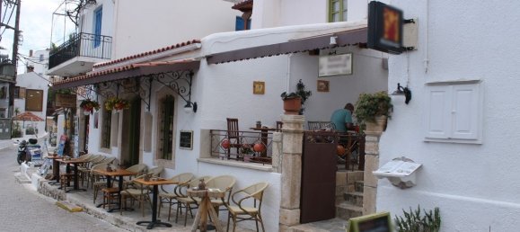 1 room Property in Hersonissos, Greece No. 4945 8