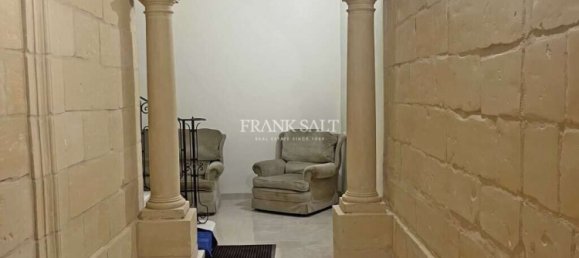 3 غرف نوم طابقين في Paola, Malta رقم 8128 13