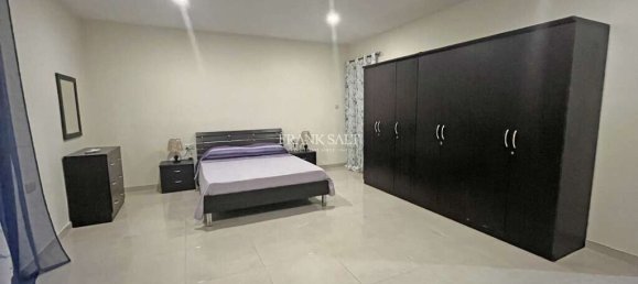 3 غرف نوم طابقين في Paola, Malta رقم 8128 15