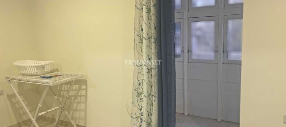 3 غرف نوم طابقين في Paola, Malta رقم 8128 2