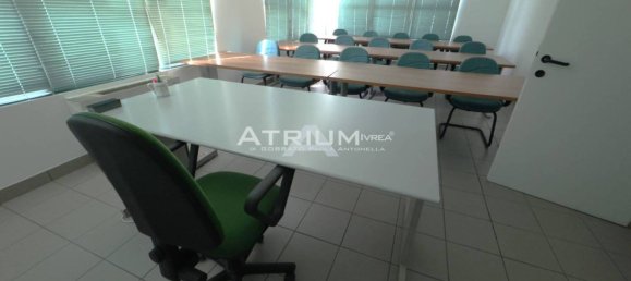 Escritório de 5 divisões em Ivrea, Italy N.º 104379 39