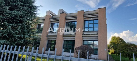 Escritório de 5 divisões em Ivrea, Italy N.º 104379 8