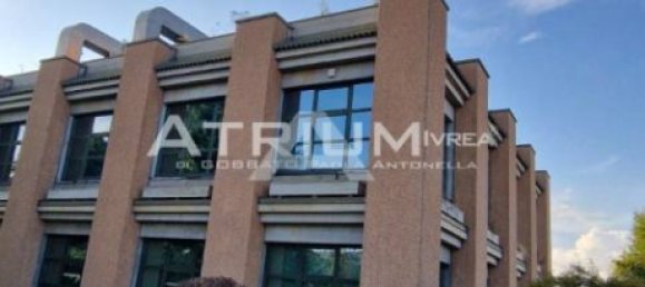 Escritório de 5 divisões em Ivrea, Italy N.º 104379 9