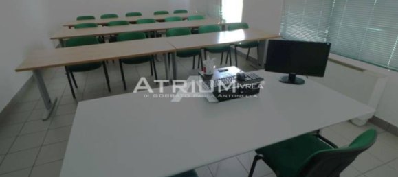 Escritório de 5 divisões em Ivrea, Italy N.º 104379 41