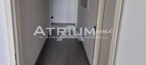 Escritório de 5 divisões em Ivrea, Italy N.º 104379 44