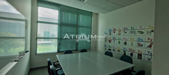 Escritório de 5 divisões em Ivrea, Italy N.º 104379 27