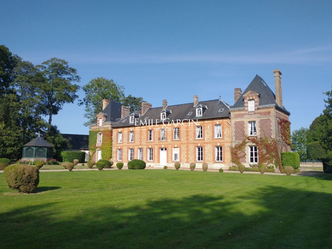 7 bedrooms Castles in Eure, France No. 279715