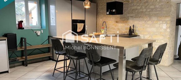 3 غرف نوم منزل في Levet, France رقم 44699 6