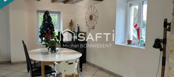 3 غرف نوم منزل في Levet, France رقم 44699 8