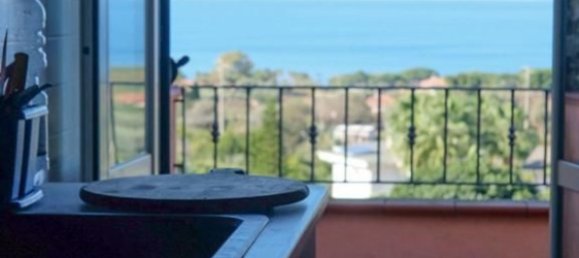 3 rooms Apartment in Ricadi, Italy No. 75698 4