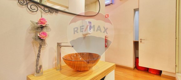 Propriété commerciale à Porto, Portugal 213m² No. 95702 14