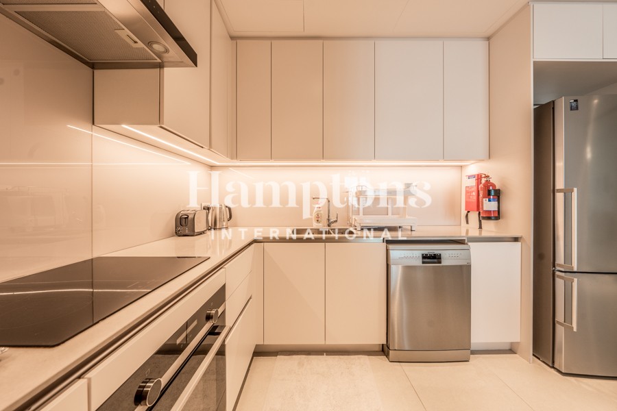 Квартира с 2 спальнями в Джумейра Бич Резиденс, ОАЭ № 120112