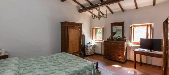 6 rooms Apartment in Pontassieve, Italy No. 44566 10
