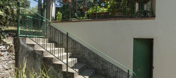 6 rooms Apartment in Pontassieve, Italy No. 44566 3