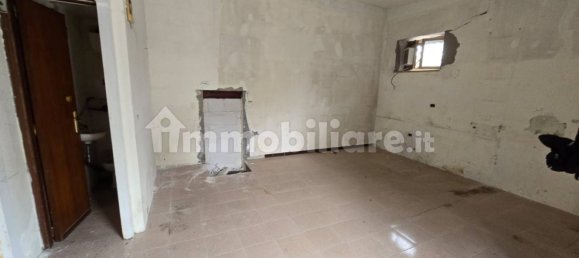 1-salle Propriété commerciale à Naples, Italy No. 123425 5
