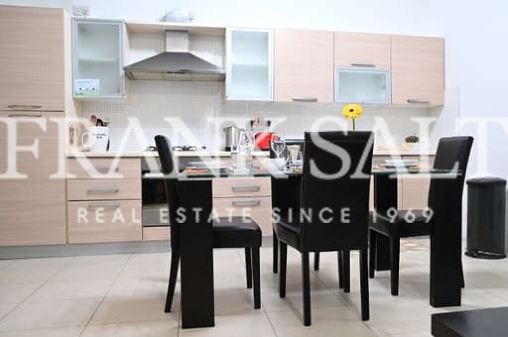 2 bedrooms Apartment in Saint Julian's, Malta No. 5295
