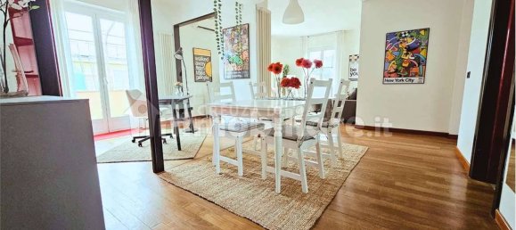 2 bedrooms Penthouse in Rapallo, Italy No. 307340 2