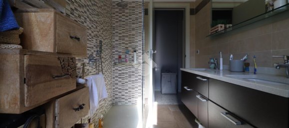 Villa de 6 habitaciónes en Roverbella, Italy No. 235912 13