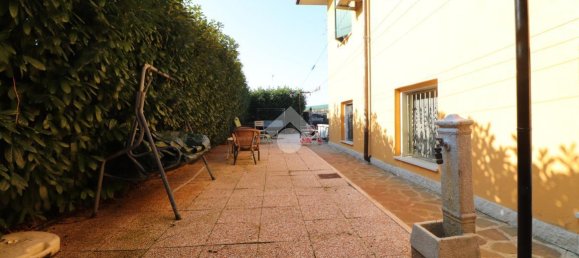 Villa de 6 habitaciónes en Roverbella, Italy No. 235912 28