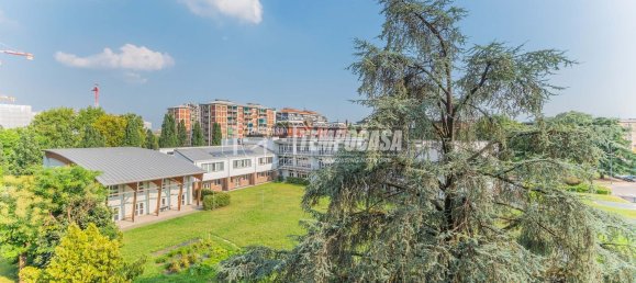 2 rooms Apartment in Milan, Italy No. 244533 17