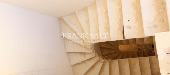 5 bedrooms Townhouse in Hamrun, Malta No. 191 7
