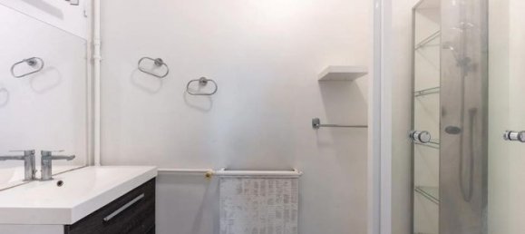 1 bedroom Apartment in L'Isle-Adam, France No. 303347 11