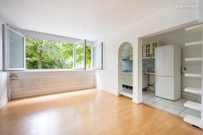 1 bedroom Apartment in L'Isle-Adam, France No. 303347