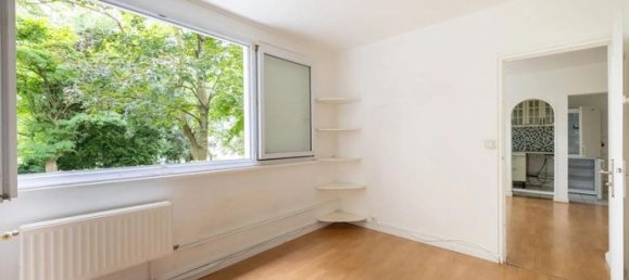 1 bedroom Apartment in L'Isle-Adam, France No. 303347 6